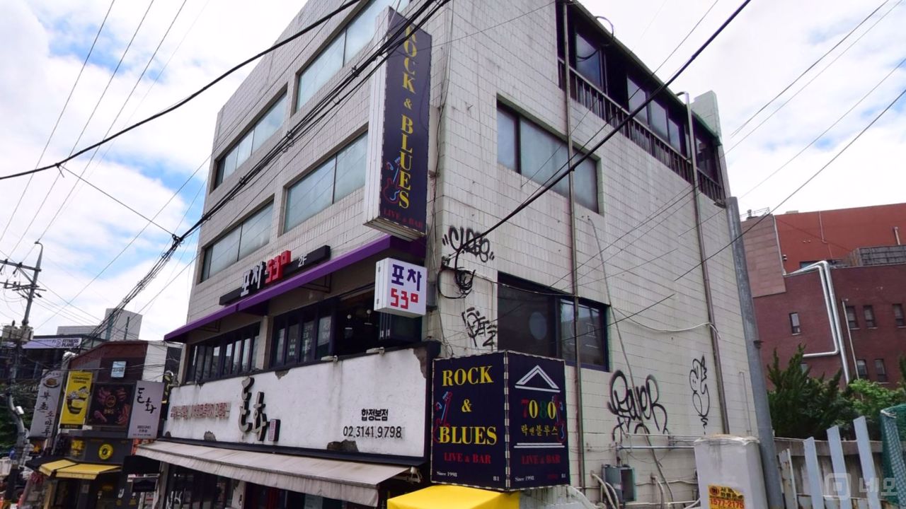 합정역 초역세권, 30년 영업, 단골고객 많은 라이브카페 매물의 7번째 사진