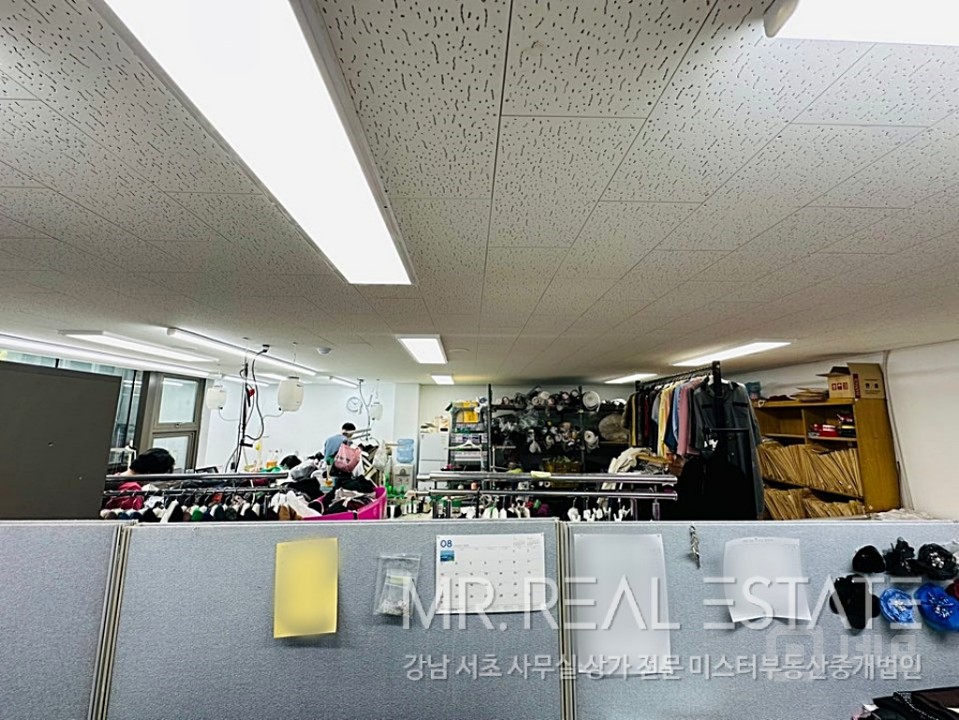 직사각형구조, 화이트톤 인테리어, 무료주차1대, 엘리베이터 유 매물의 2번째 사진