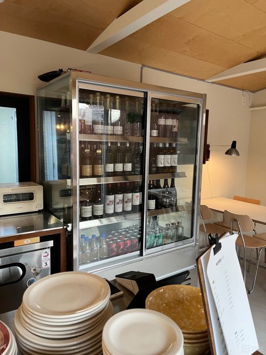 한남동 한남역 역세권, SNS 핫플레이스인 카페 겸 와인바 매물의 4번째 사진