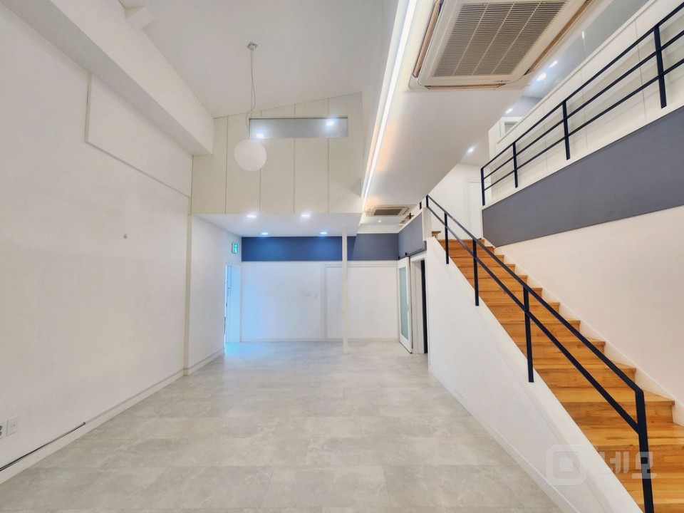 🖼역삼동 아트홀처럼 세련된 오피스🖼 매물의 2번째 사진