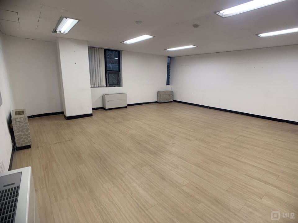 효창공원역 도보 5분 거리 역세권 사무실 매물의 8번째 사진