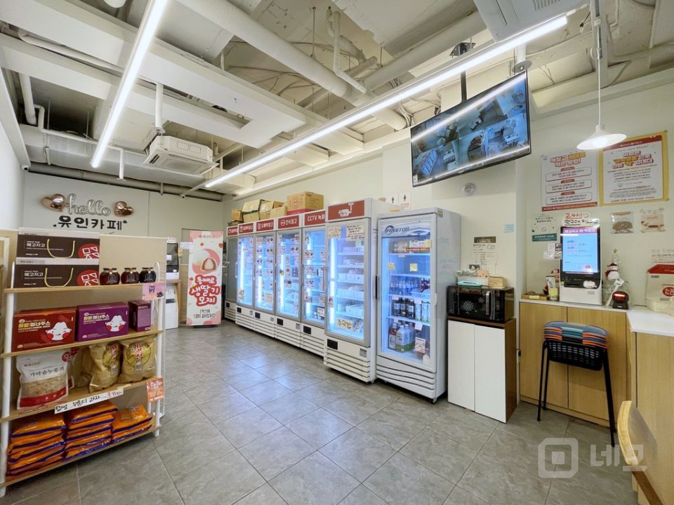 공덕역 복합상권 대로변 1층 상가  내부 깔끔한 디저트 카페  매물의 3번째 사진