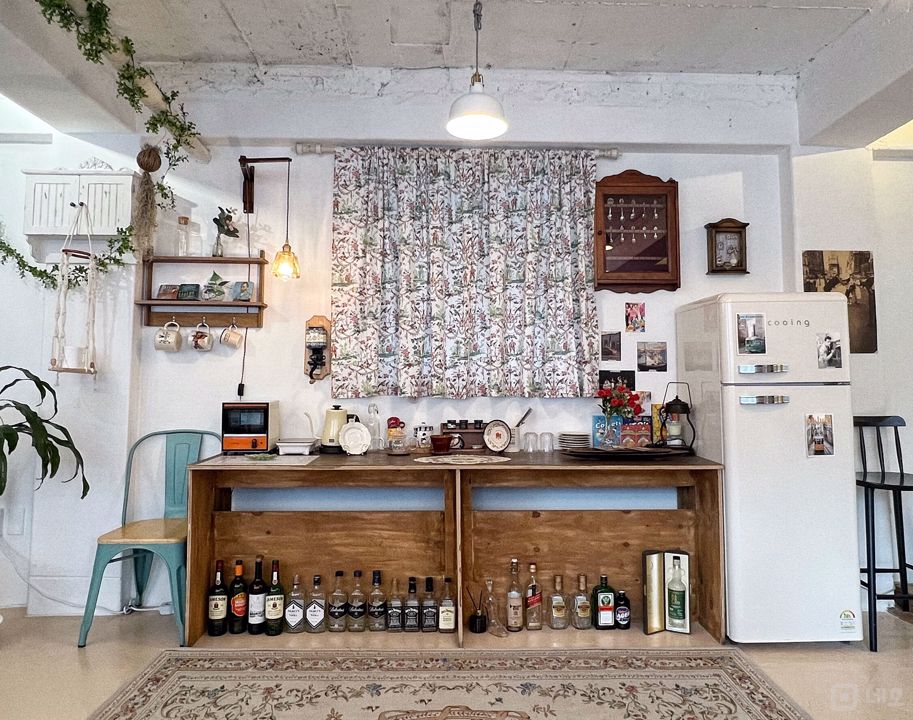 엔틱한 인테리어 완비된 남가좌동 셀프 스튜디오 매물의 4번째 사진