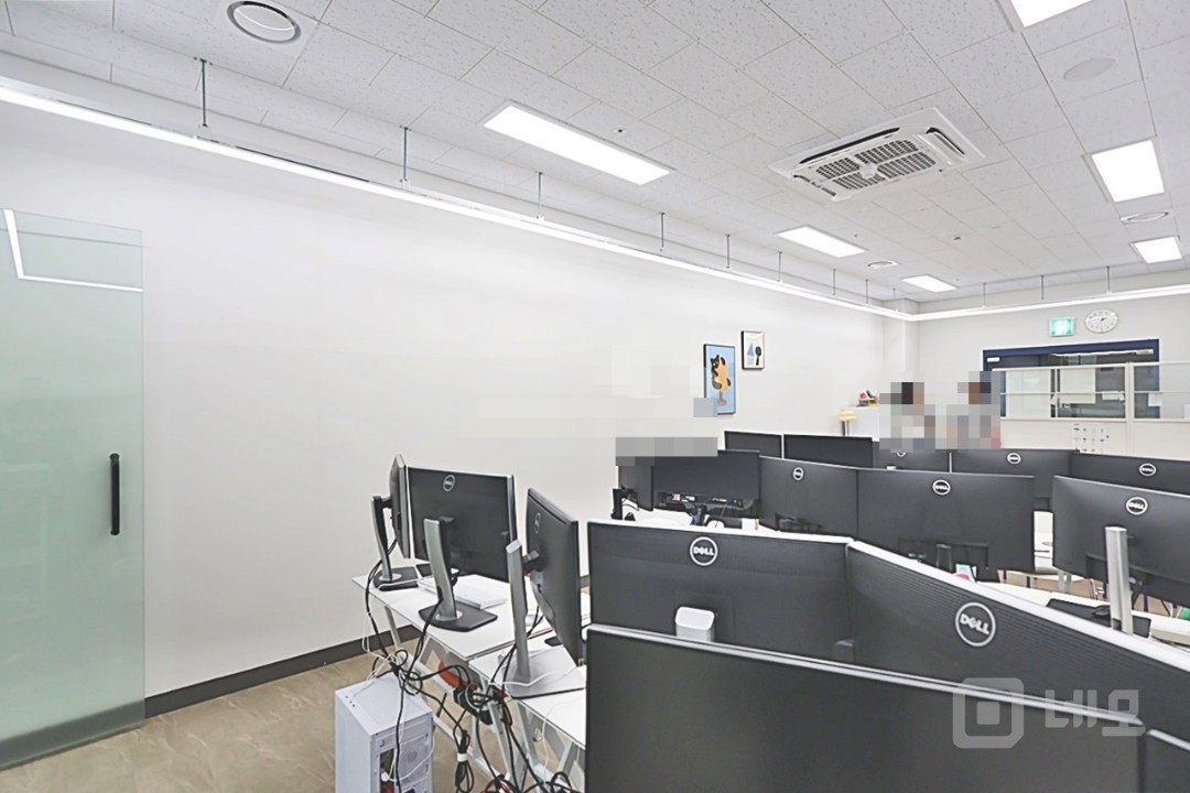 가산역 역세권 실18 룸1, 탕비 인테리어A 매물의 5번째 사진