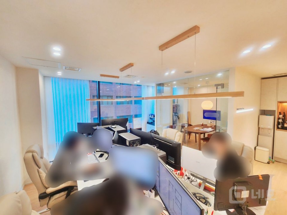 🏢 논현역세권 인테리어 우수 오피스 🏢 매물의 3번째 사진