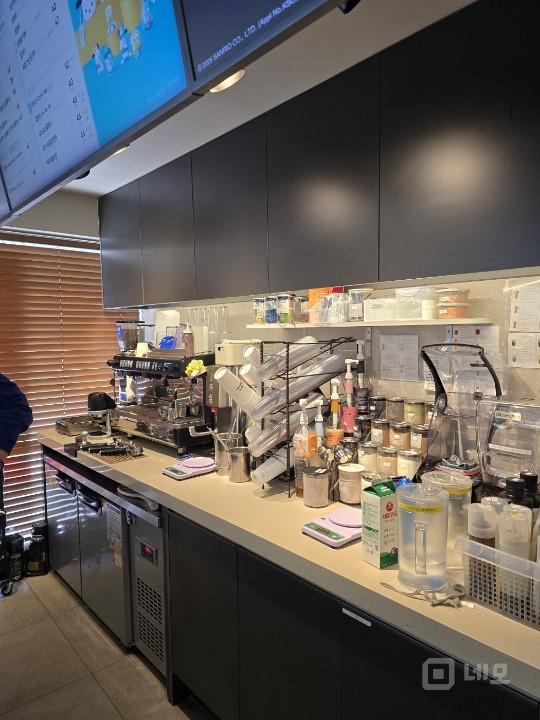 [양도]커피 은평구청점[코너 상권 ‘좋은 자리’ + 합리적 권리금] 매물의 4번째 사진