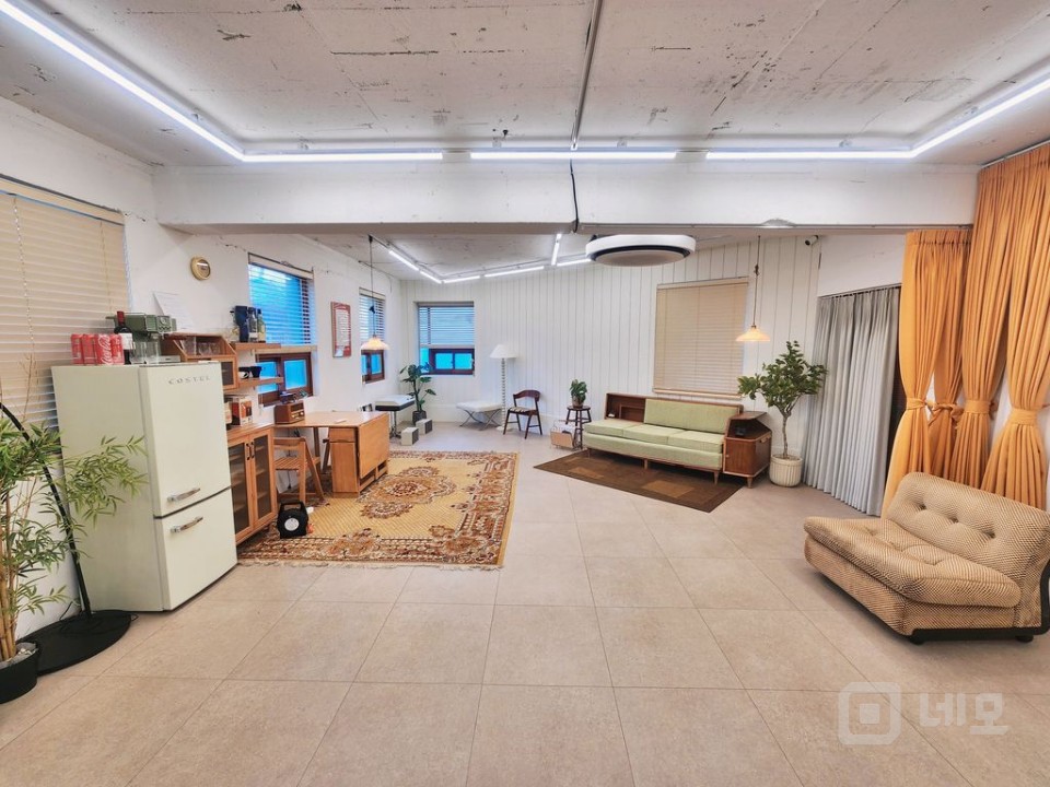 🎀신사동 인테리어 A급 스튜디오🎀 매물의 1번째 사진