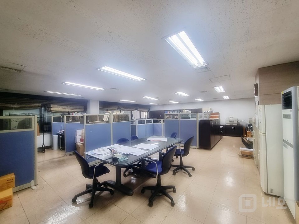  홍대 성산동사거리 대로변 가시성.가성비 아주좋은 독립단층 대형사무실!! 매물의 14번째 사진