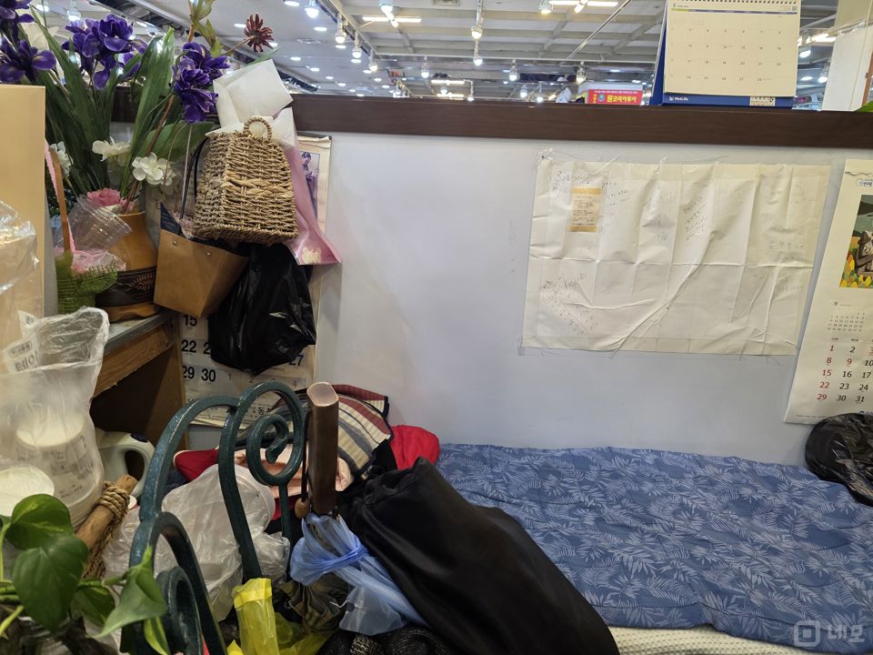 장안동 중심상권, 유동인구 많아 고개 유입 좋은 꽃집 매물의 4번째 사진