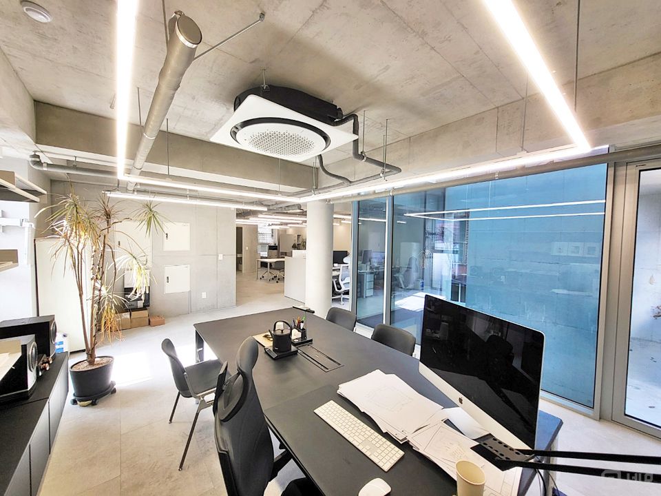 ★ 신축급 내외관 특급 인테리어 디자인 사무공간 카페테리아 ★ 매물의 2번째 사진