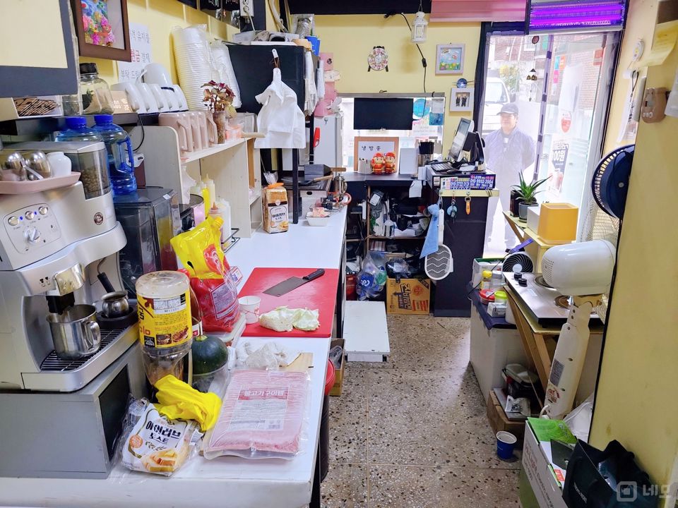 면목동 복합상권에 위치한 토스트 전문점 매물의 5번째 사진