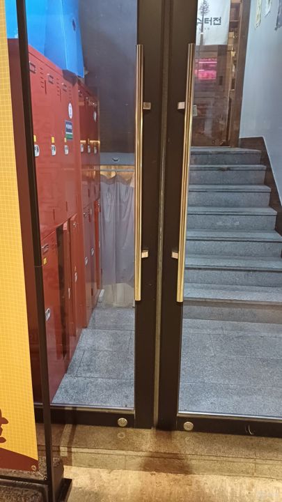 성수동 뚝섬 먹자골목 웨이팅 가득한 주7일 상권 매물의 4번째 사진