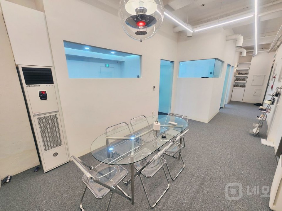 신사역 2분 인테리어 A급 뷰티샵 매물의 2번째 사진