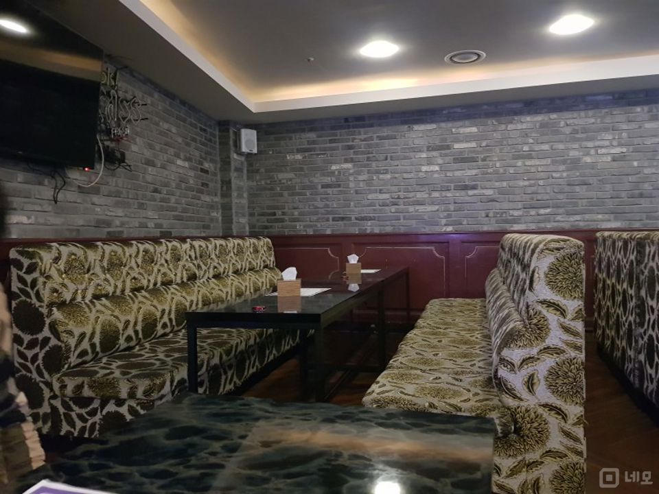 신림동 복합상권에 위치한 호프집 매물의 4번째 사진