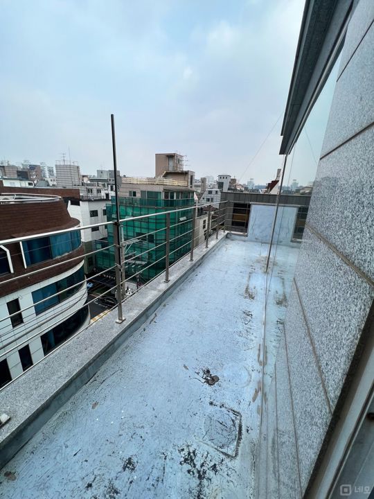 신사역 도보권 소형 사무실 임대 매물의 7번째 사진