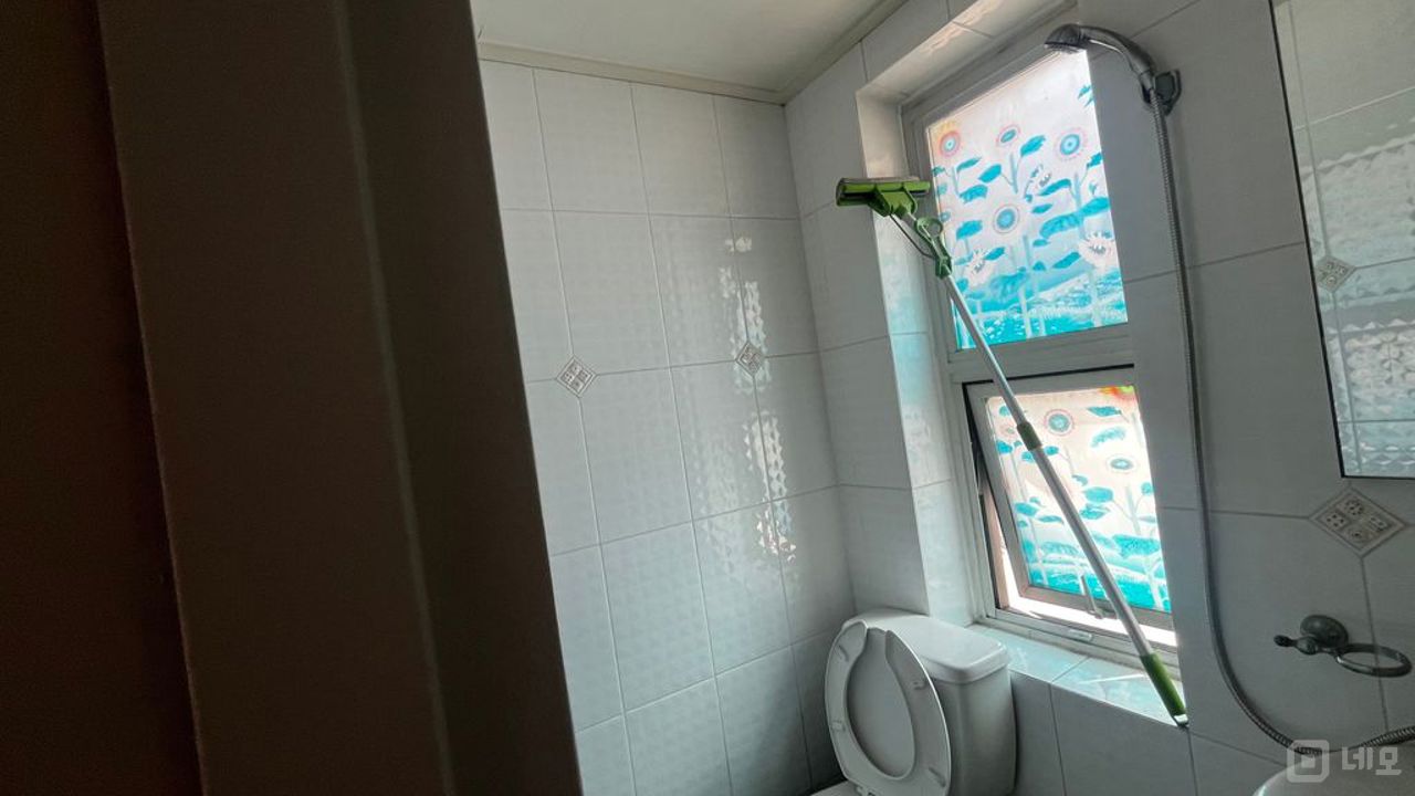 8차선 대로변 1층 상가 입니다. 광고효과 좋습니다. 매물의 16번째 사진