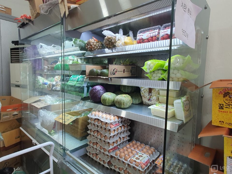 응암동 주거지역 위치, 대단지 아파트 인접해 있어 단골 많은 청과상 매물의 1번째 사진