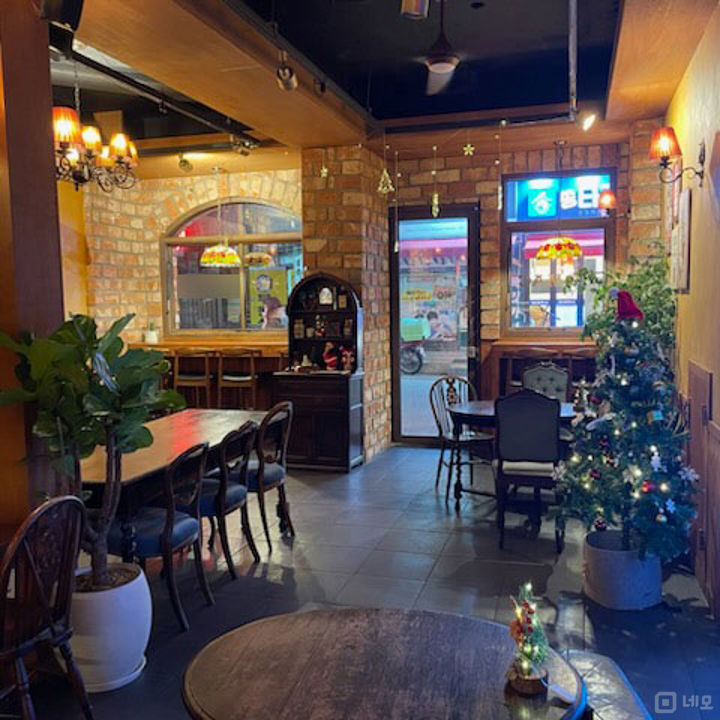 깔끔한 인테리어 완비, 배후수요 풍부한 화양동 1층 맥주호프점 매물의 6번째 사진