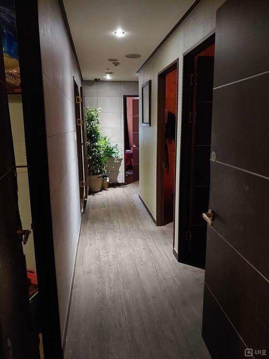 신림동 번화가에 위치한 마사지샵 매물의 3번째 사진