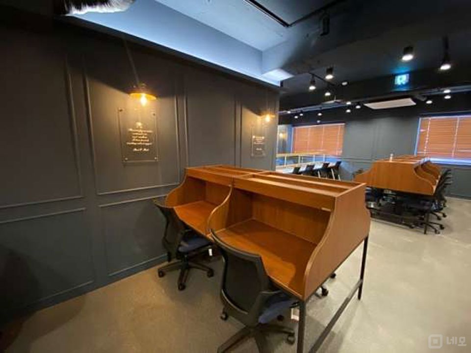 동숭동 상권 잡혀 있는 스터디카페 매물의 8번째 사진