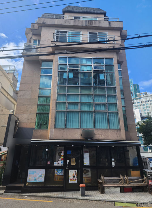 합정역 역세권, 서교동 메인상권에 위치한 1층 고깃집 매물의 7번째 사진