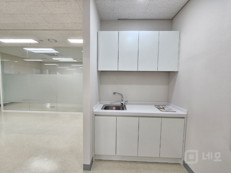 어반워크 전용40P 룸2개 창고 탕비실 가산역세권신축사무실 매물의 12번째 사진
