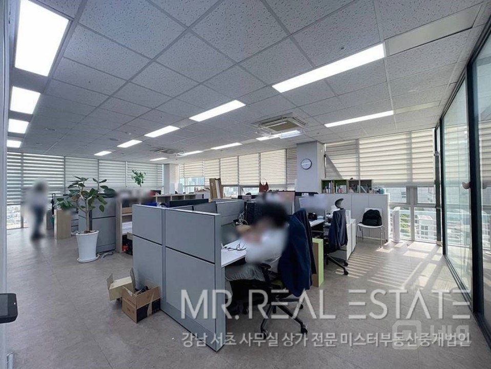 선정릉초역세권.내외관컨디션ACE.대로변건물 매물의 5번째 사진