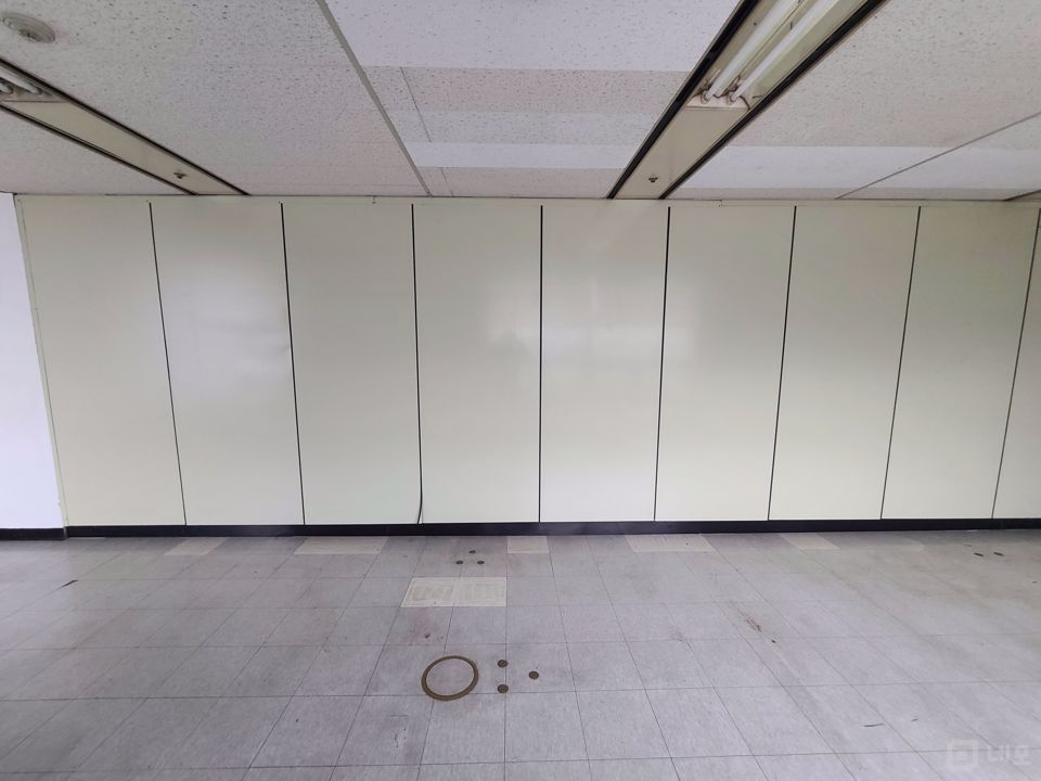 대로변 인근에 위치한, 교통이 좋은 외발산동 사무실 매물의 4번째 사진