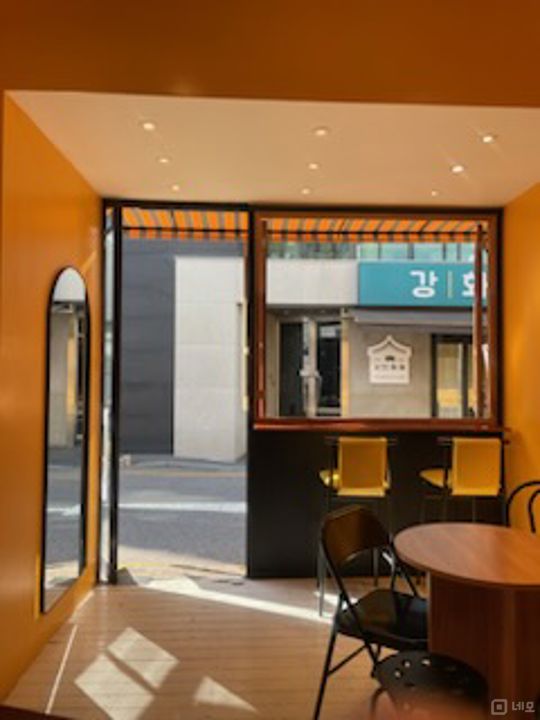 강남구 논현동 성업중인 1층 카페 임대 매물의 2번째 사진