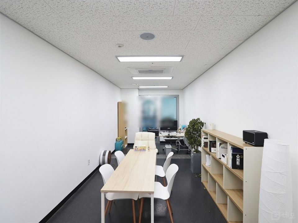 마곡나루역 9호선급행 공철 저렴 소형사무실 매물의 1번째 사진