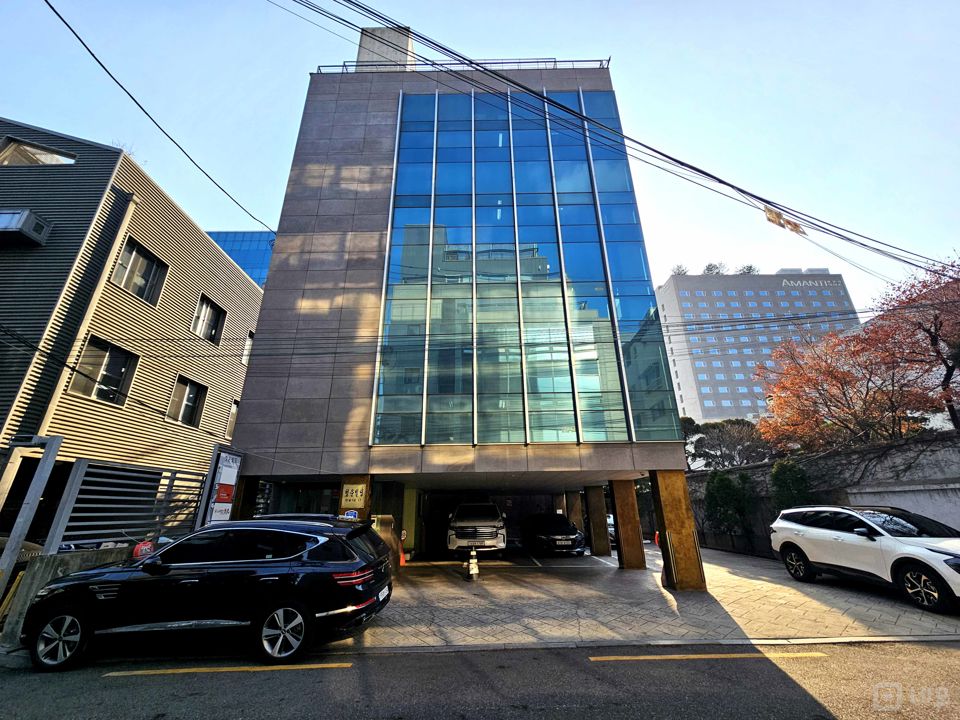 I세븐I 홍대입구역5분 깔끔한 컨디션 바로업무가능 내부룸 주차0 매물의 9번째 사진