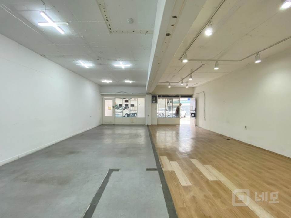 SY 무권리 대로변인접 가성비 좋은 1층 상가 매물의 3번째 사진