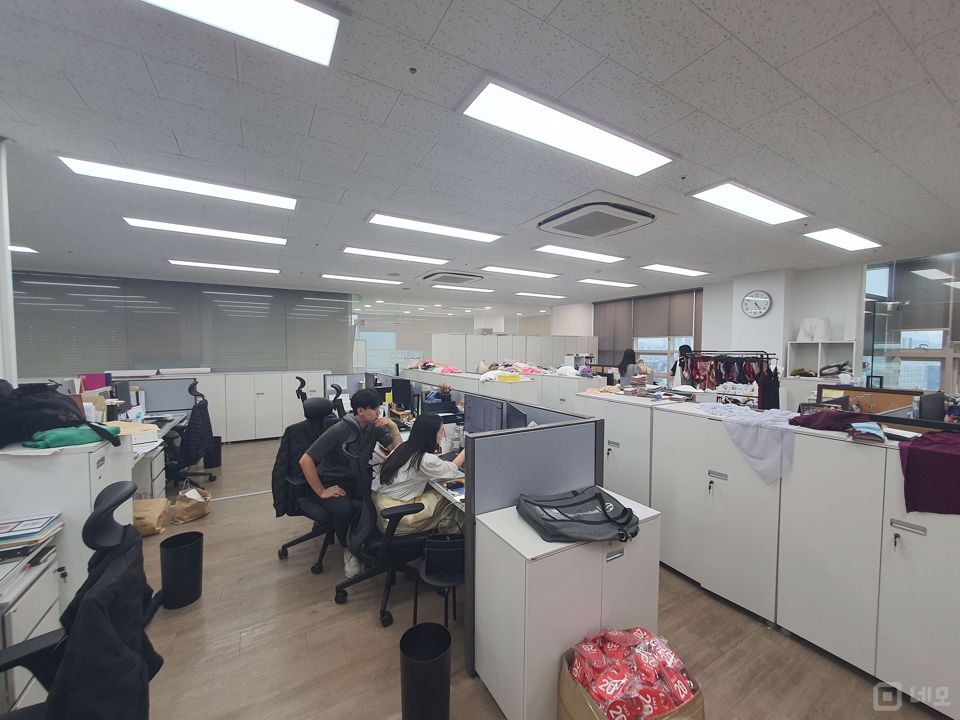 조망우수 / 지식산업센터 / 실85평  / 천장형냉난방기 / 고층부코너 매물의 3번째 사진