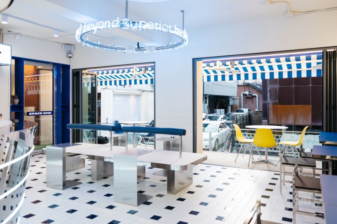 홍대 수제버거매장 임대 매물의 1번째 사진