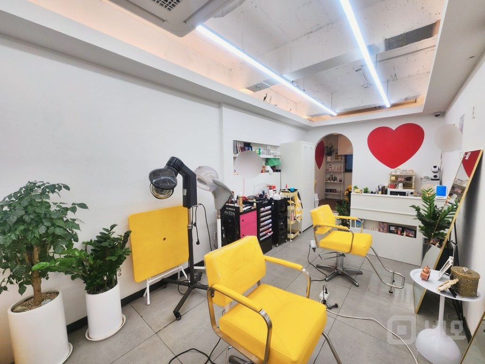 🎀 논현동 인테리어 A급 뷰티샵 🎀 매물의 2번째 사진