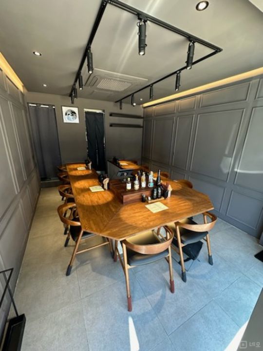 * 고덕자이아파트 인근 * 소액 권리금 * 깔끔한 인테리어 * 추천!!! 매물의 2번째 사진