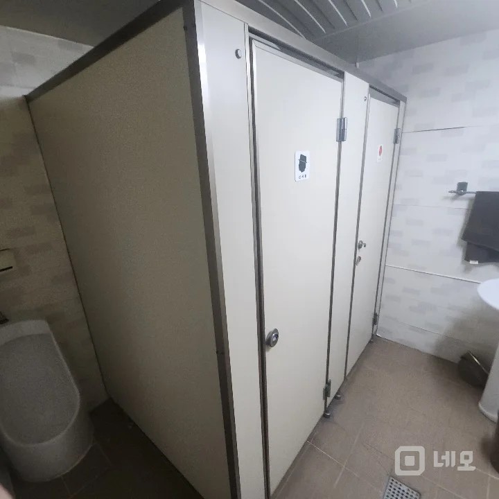 단독주택을 2,3층으로 개량한 고기및 일반식당 매물의 31번째 사진