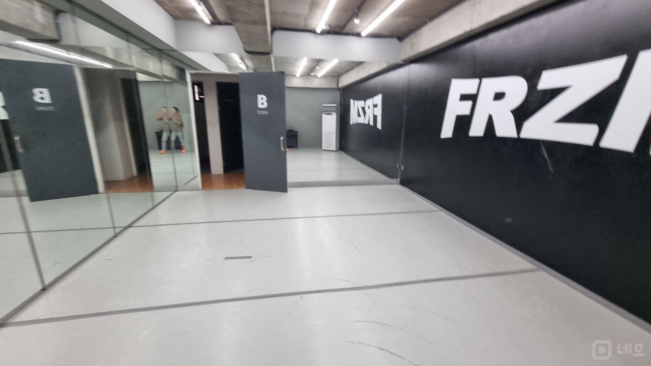 상수역 인근 위치좋은 4층 상가공실 매물의 3번째 사진