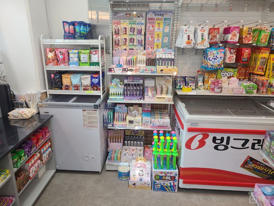 편의점 무인가게 아파트 단지 1층 입구 무권리 상가점포입니다 매물의 2번째 사진