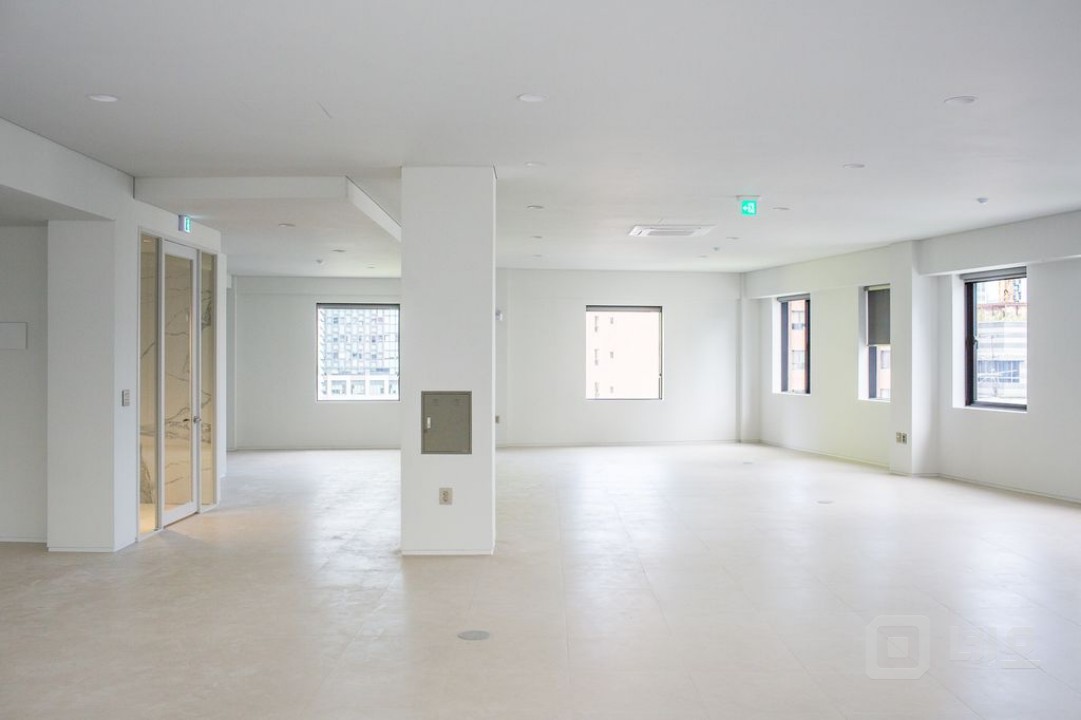 ▶ 1호선 종각역 도보 100m 신축급 올리모델링 프리미엄급 오피스 ◀ 매물의 3번째 사진