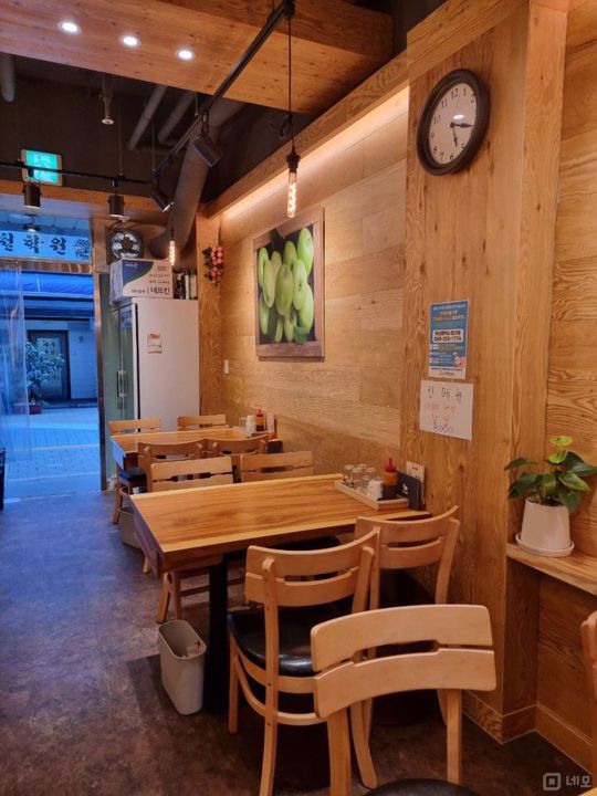 부산진역 초역세권, 주방 시설 완비된 육회 전문점 매물의 3번째 사진