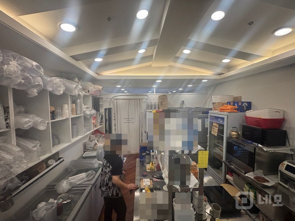 홍대 최고의 상권 버스킹거리 홍대정문 노출도 높은 상가 매물의 6번째 사진