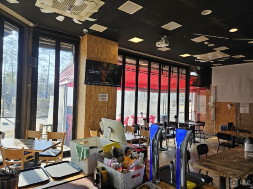 대로변 코너상가, 접근성 좋은 와동동 치킨점 매물의 3번째 사진