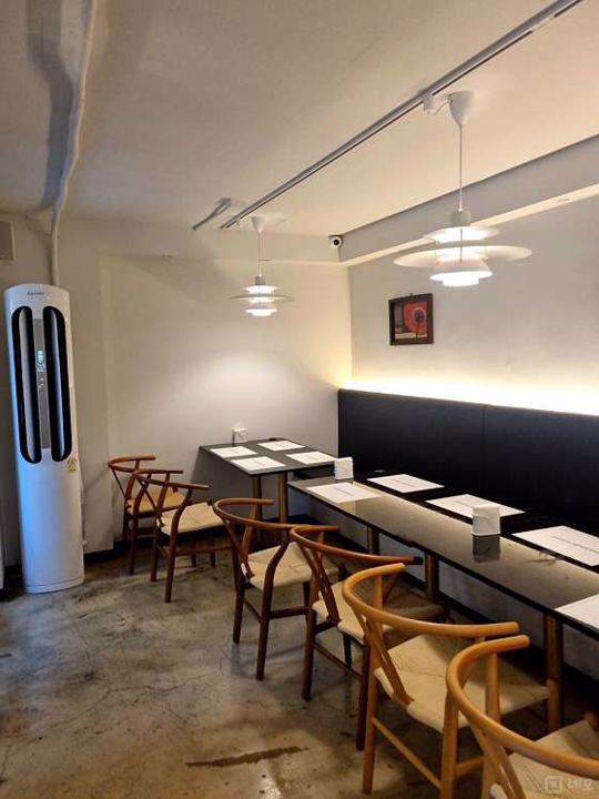 서교동 번화가에 위치한 일식당 매물의 4번째 사진