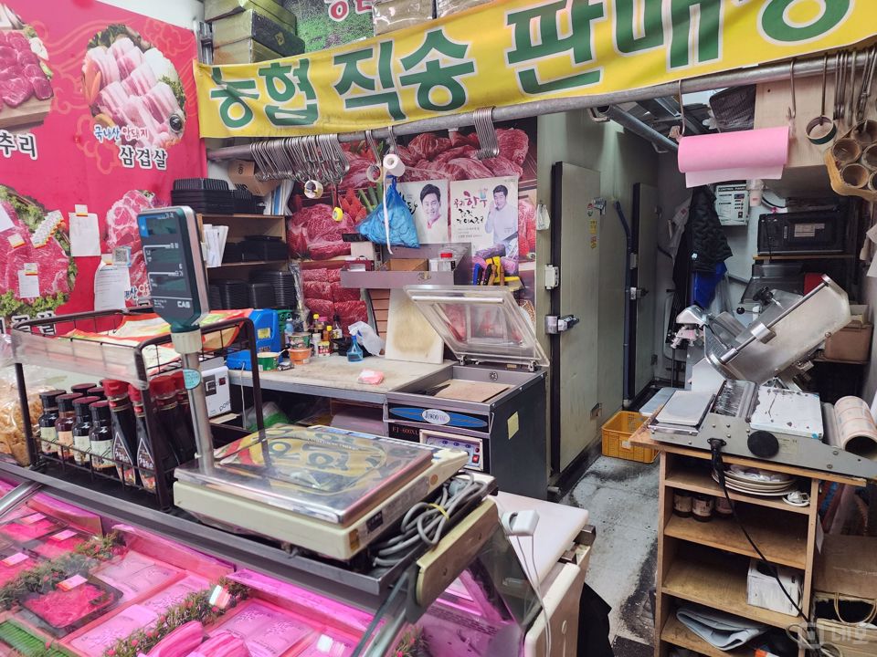 삼평동 시설 양도 가능한 정육점 매물의 2번째 사진