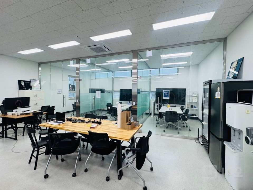 강남역 역세권 깔끔하고 쾌적한 업무 환경을 위한 최적의 공간 사무 매물의 4번째 사진