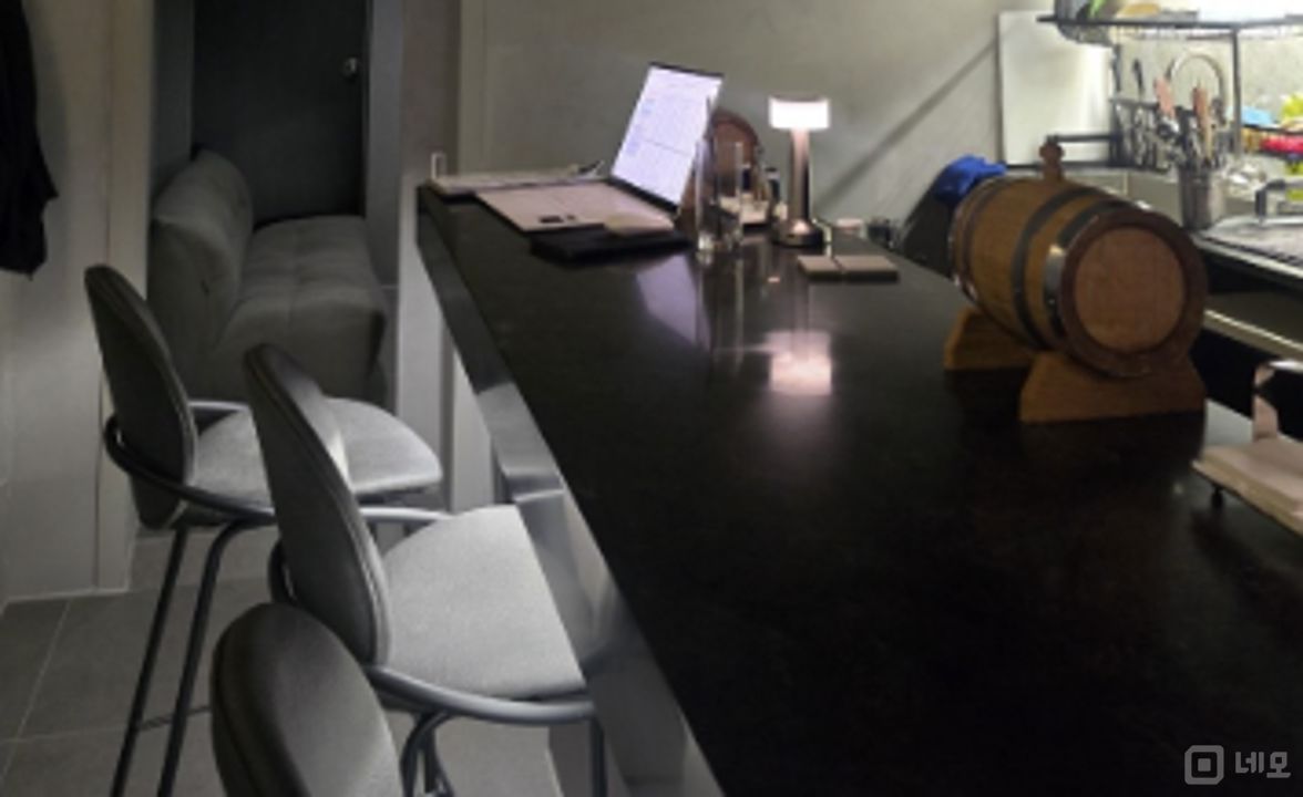 광진구 화양동 성업중인 1층 위스키 BAR 양도 매물의 1번째 사진
