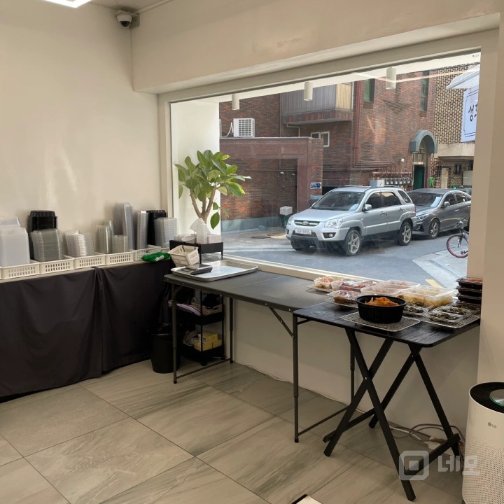 뚝섬로 인근 인테리어 완벽 반찬가게 매물의 4번째 사진