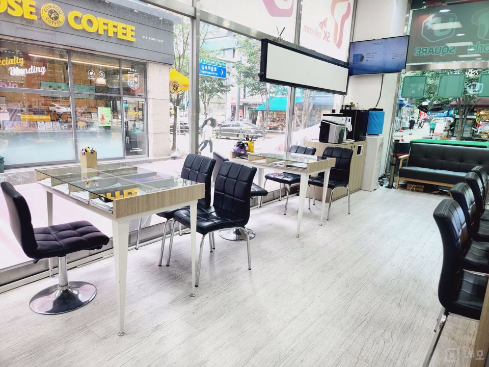 대로변 상권, 유동인구 많은 풍동 휴대폰판매점 매물의 3번째 사진