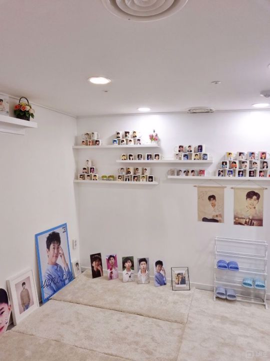 내부 인테리어 깨끗한 신천동 지하 상가 매물의 2번째 사진